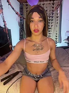 terra sunligth online show from 10/19/25, 09:04