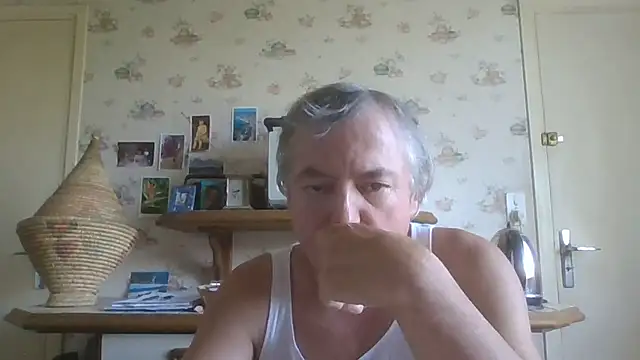 Snapshot of gegevincent chatting on 05/27/26, 02:14 gegevincent online show from 05/27/26, 02:14
