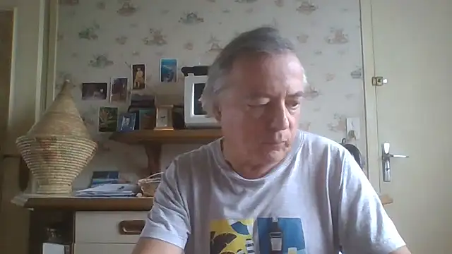 Snapshot of gegevincent chatting on 05/31/26, 10:33 gegevincent online show from 05/31/26, 10:33