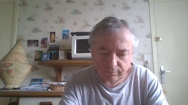 Snapshot of gegevincent chatting on 06/03/26, 10:18 gegevincent online show from 06/03/26, 10:18