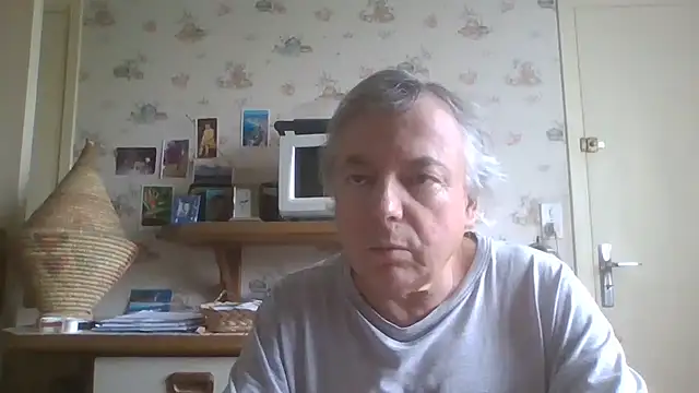 Snapshot of gegevincent chatting on 06/06/26, 01:49 gegevincent online show from 06/06/26, 01:49