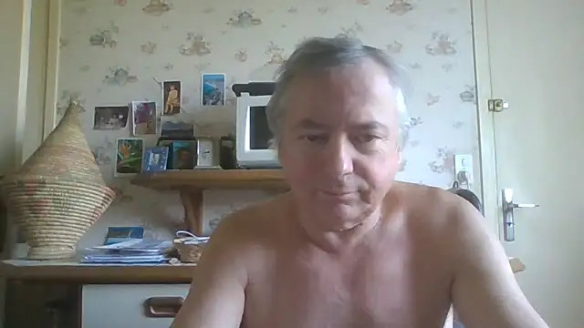 Snapshot of gegevincent chatting on 06/19/26, 09:24 gegevincent online show from 06/19/26, 09:24