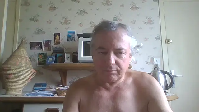 Snapshot of gegevincent chatting on 06/29/26, 12:27 gegevincent online show from 06/29/26, 12:27
