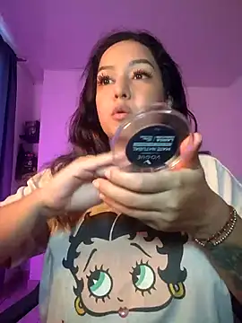 Abbyjoness21 online show from 09/20/25, 09:38