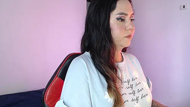 Abbyjoness21 online show from 05/06/26, 07:41