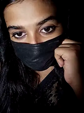 umairahaasan 1 online show from 09/18/25, 05:15