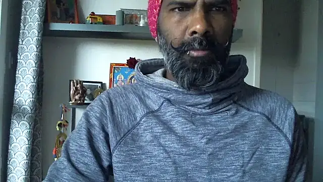 frenchblackc31 online show from 12/20/25, 09:16