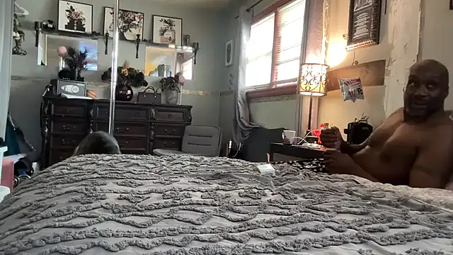 Snapshot of sexyred77713 chatting on 03/06/26, 07:10 sexyred77713 online show from 03/06/26, 07:10