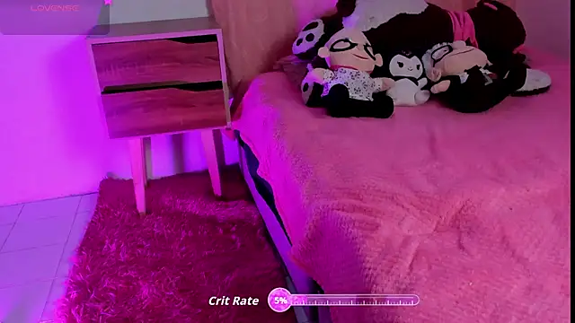 Alanaloiiss  online show from 10/31/25, 02:56