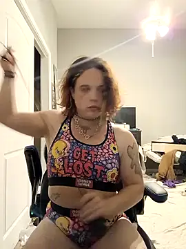 Kiami Noara online show from 09/11/25, 12:55