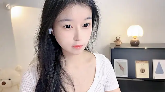 Onechestnut online show from 11/04/25, 06:01