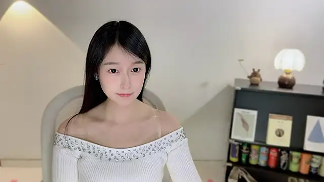 Onechestnut online show from 12/17/25, 11:38