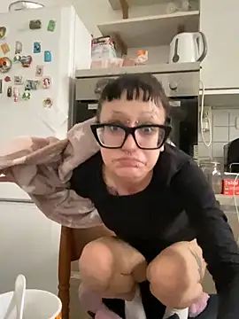 severingratty online show from 10/25/25, 06:54