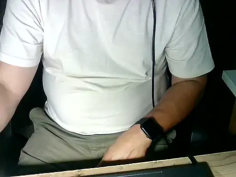 Snapshot of zee06 chatting on 07/10/26, 09:06 zee06 online show from 07/10/26, 09:06