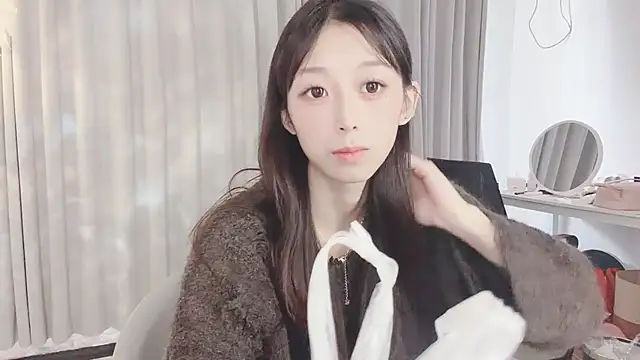 Snapshot of jiangjiang_caicai chatting on 11/07/25, 03:39 jiangjiang caicai online show from 11/07/25, 03:39