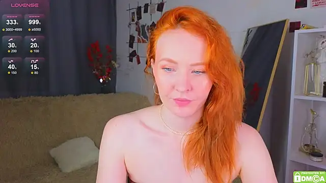 Snapshot of JoyceJones chatting on 09/17/25, 07:04 JoyceJones online show from 09/17/25, 07:04