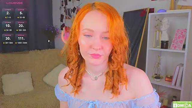 Snapshot of JoyceJones chatting on 09/30/25, 07:08 JoyceJones online show from 09/30/25, 07:08