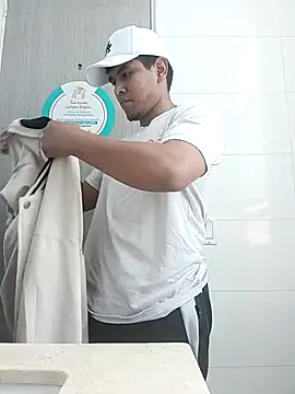 Oscariin96 online show from 02/13/26, 02:57