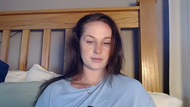 Snapshot of Blueeyedzaya_ chatting on 10/15/25, 01:11 Blueeyedzaya online show from 10/15/25, 01:11