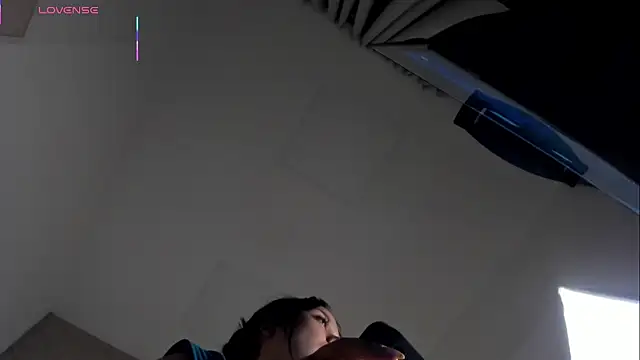 Lunaa bellaa online show from 10/27/25, 08:02