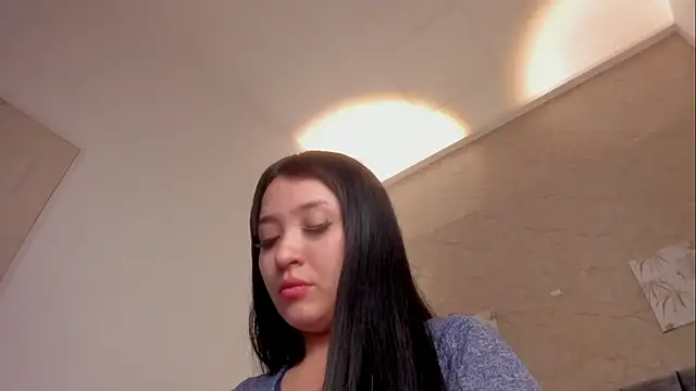 Lunaa bellaa online show from 03/05/26, 08:05