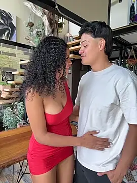 Snapshot of Rose-andres chatting on 11/16/25, 05:18 Rose-andres online show from 11/16/25, 05:18