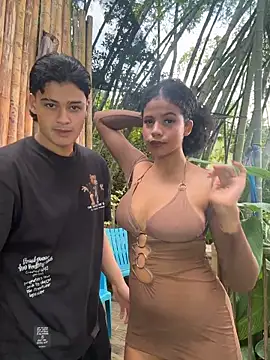 Snapshot of Rose-andres chatting on 01/13/26, 09:42 Rose-andres online show from 01/13/26, 09:42