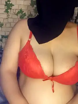 yaraa49 online show from 06/08/26, 05:30