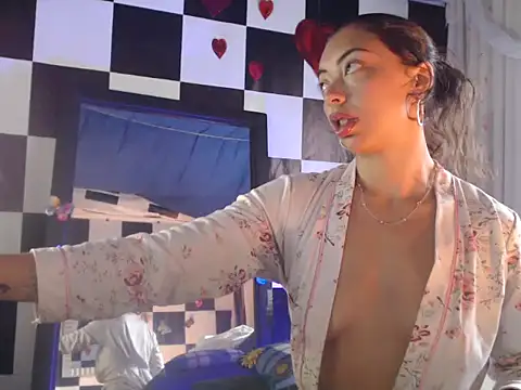 kendraof online show from 11/22/25, 06:40