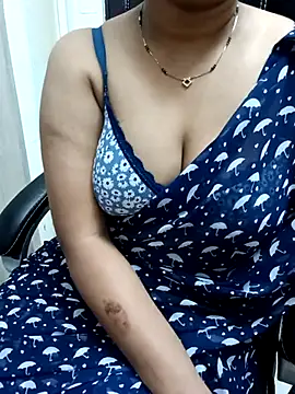 Anushka134 online show from 10/13/25, 05:24