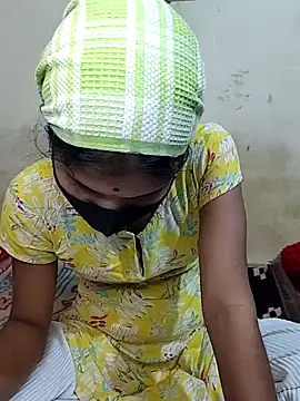 Snapshot of ranisanthutelugu chatting on 09/28/25, 09:25 ranisanthutelugu online show from 09/28/25, 09:25