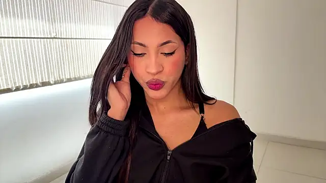 clara evanss s online show from 02/22/26, 04:05