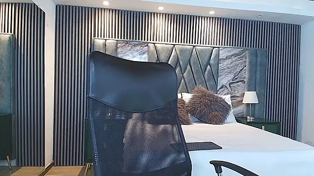 Michael blue online show from 02/12/26, 09:10