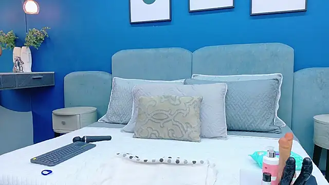 lixie peyton online show from 12/22/25, 12:35