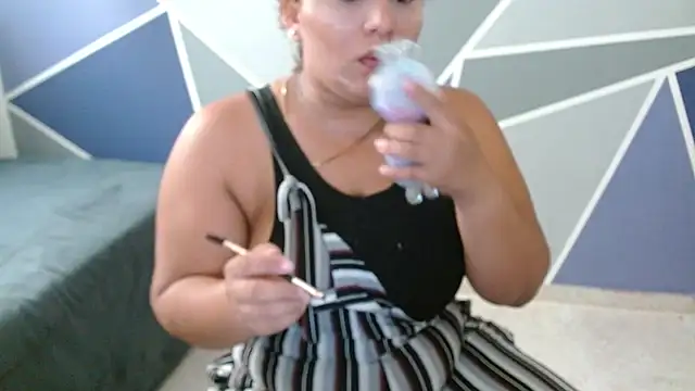 Yera carey online show from 11/23/25, 12:05