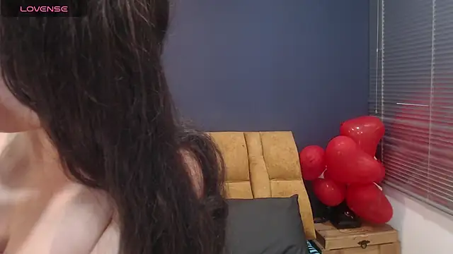 KendraaSimons online show from 03/11/26, 08:04