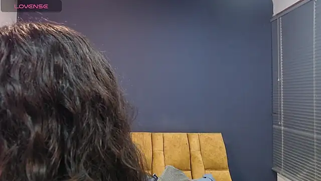 KendraaSimons online show from 04/04/26, 04:15