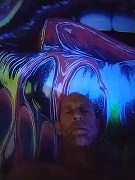 Snapshot of we_are_fucking_serious chatting on 11/18/25, 05:12 we are fucking serious online show from 11/18/25, 05:12