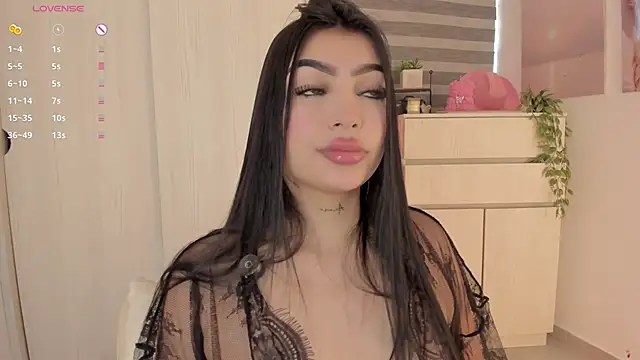 EmmyKenner online show from 11/10/25, 01:43