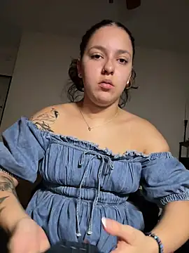 babykalirose online show from 04/18/26, 02:48