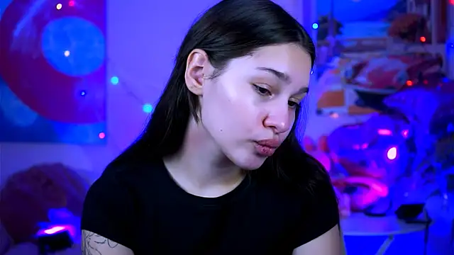 Snapshot of KimClarks_ chatting on 09/20/25, 05:03 KimClarks  online show from 09/20/25, 05:03