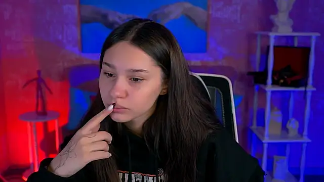 Snapshot of KimClarks_ chatting on 10/07/25, 04:53 KimClarks  online show from 10/07/25, 04:53