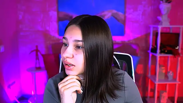 Snapshot of KimClarks_ chatting on 10/13/25, 08:25 KimClarks  online show from 10/13/25, 08:25