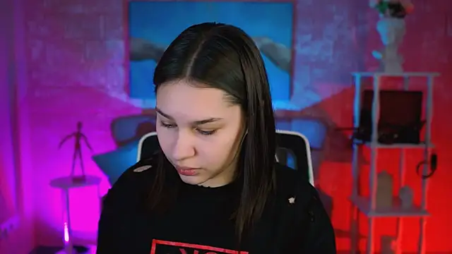 KimClarks  online show from 11/21/25, 01:21