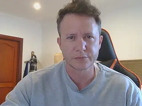 TroyDieselXXX online show from 11/05/25, 04:12