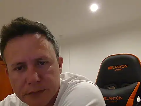 TroyDieselXXX online show from 01/15/26, 06:44