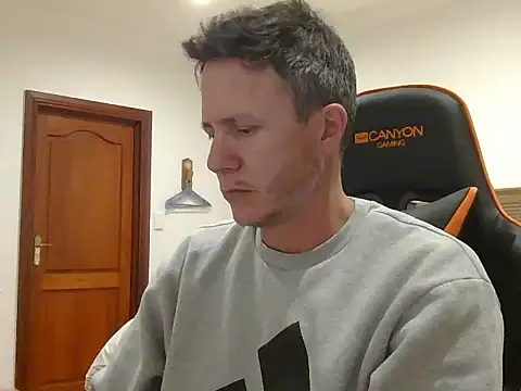 TroyDieselXXX online show from 04/21/26, 07:50