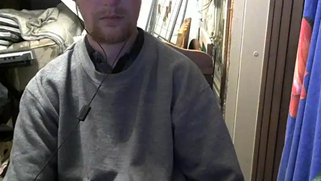 Snapshot of Holken89 chatting on 07/26/26, 07:43 Holken89 online show from 07/26/26, 07:43