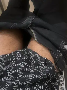 Snapshot of zack6x chatting on 02/03/26, 02:11 zack6x online show from 02/03/26, 02:11