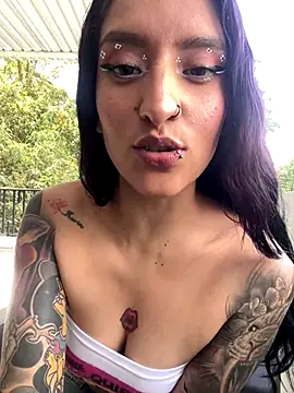 Scaarlettfox online show from 10/26/25, 07:42